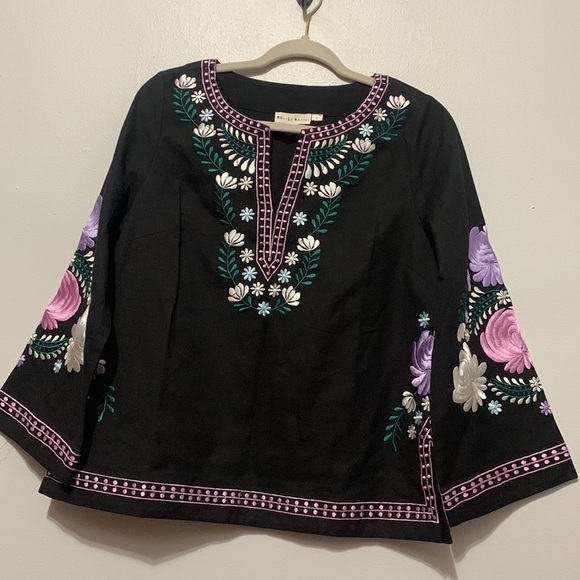 Roller Rabbit Lucena Embroidered Julia Top size s - Picture 5 of 11